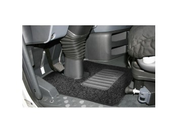 Set tappeti su misura in moquette - compatibile per  Iveco Stralis (08/02>12/12) cab. larga/large -  Iveco Stralis (07/12>12/19) cab. larga/large -  Iveco Stralis Hi-Way (07/12>08/16) cab. larga/large -  Iveco Stralis XP (09/16>12/19) cab. larga/large -  